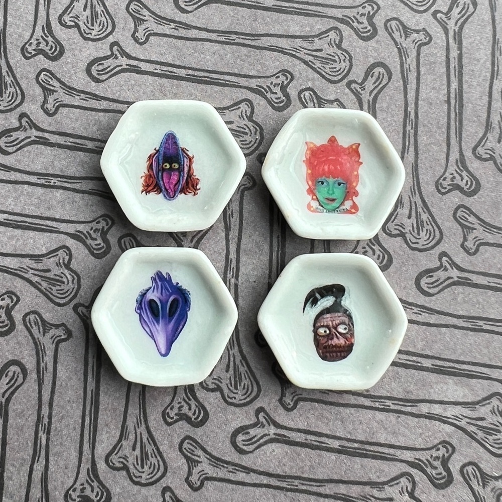 Mini Beetlejuice inspired plate set for dollhouses